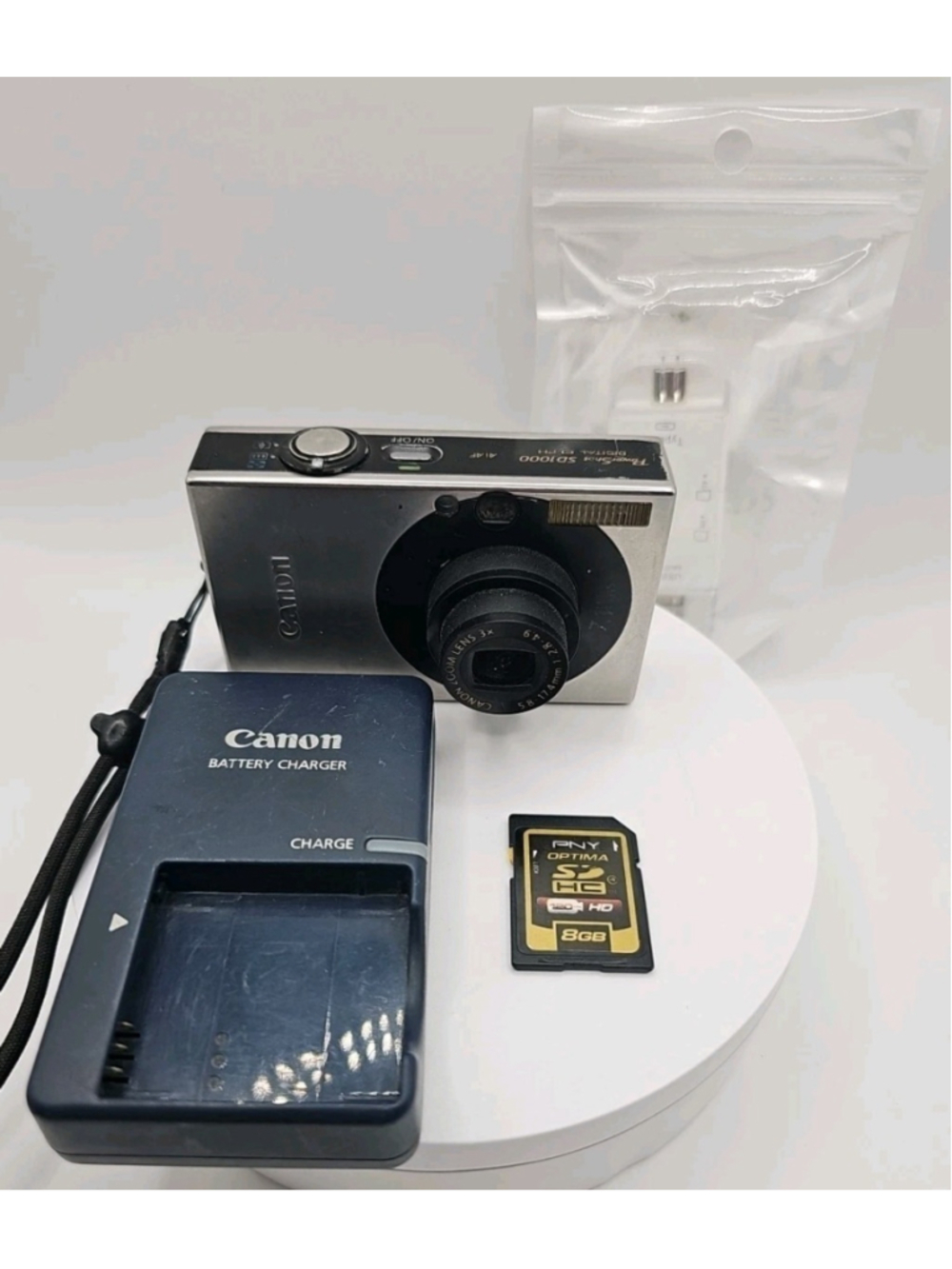 Canon PowerShot ELPH SD1000 7.1MP Digital Camera Tested W/ Charger, Batt SD Card